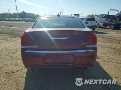 Zdjęcie 6 z 12 samochodu: 2016 CHRYSLER 300C VIN:2C3CCAEG7GH351160 - miniatura
