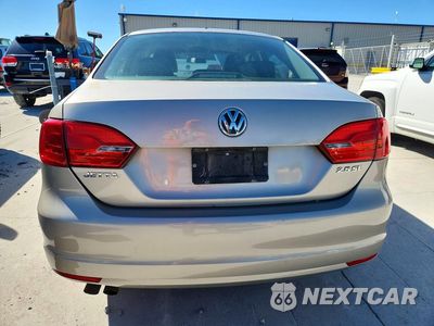 Zdjęcie 6 z 12 samochodu: 2013 VOLKSWAGEN JETTA SE VIN:3VWDX7AJXDM310363 - miniatura