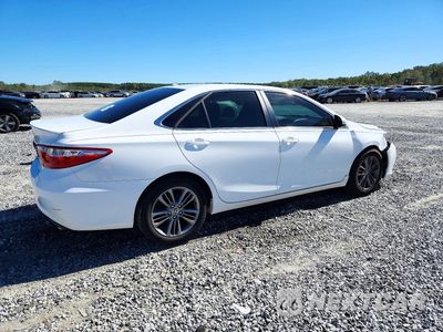 Trzecie zdjęcie samochodu z tyłu: 2016 TOYOTA CAMRY SE VIN:4T1BF1FK2GU119463 - miniatura