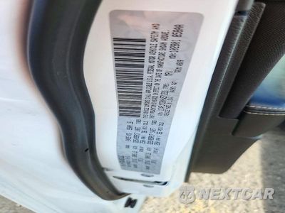 Zdjęcie 12 z 12 samochodu: 2017 JEEP CHEROKEE LATITUDE VIN:1C4PJMCBXHW571231 - miniatura