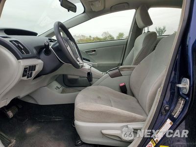 Zdjęcie 7 z 13 samochodu: 2013 TOYOTA PRIUS THREE VIN:JTDKN3DU3D1721258 - miniatura