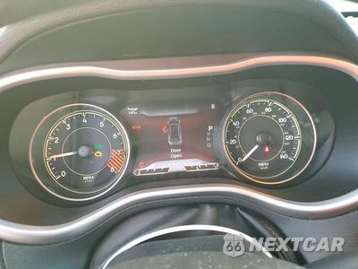 Zdjęcie 9 z 14 samochodu: 2014 JEEP CHEROKEE LIMITED VIN:1C4PJLDS1EW301471 - miniatura