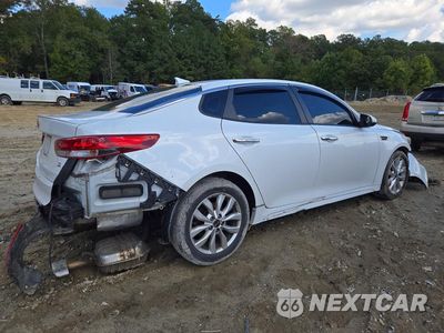 Trzecie zdjęcie samochodu z tyłu: 2018 KIA OPTIMA S VIN:5XXGT4L30JG187114 - miniatura