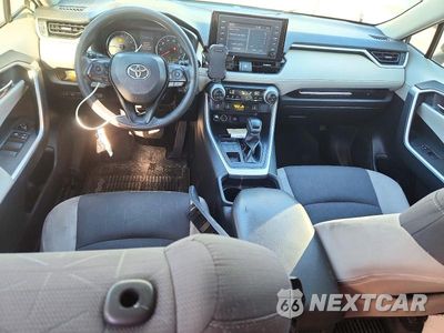 Zdjęcie 8 z 13 samochodu: 2019 TOYOTA RAV4 XLE VIN:JTMP1RFV2KD018532 - miniatura