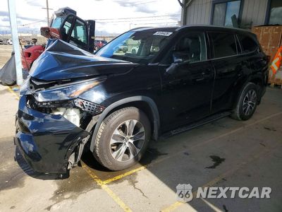 2022 TOYOTA HIGHLANDER XLE 5TDGZRBH2NS595207 - główne zdjęcie licytacji z USA - miniatura