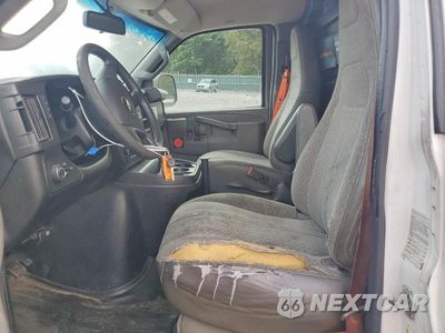 Zdjęcie 7 z 13 samochodu: 2019 CHEVROLET EXPRESS 2500 CARGO DELIVERY VAN VIN:1GCWGAF15K1245885 - miniatura