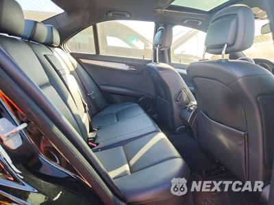 Zdjęcie 10 z 12 samochodu: 2009 MERCEDES-BENZ C 300 4MATIC VIN:WDDGF81X29F225091 - miniatura