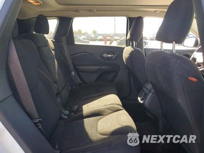 Zdjęcie 11 z 13 samochodu: 2016 JEEP CHEROKEE LATITUDE VIN:1C4PJMCBXGW244455 - miniatura