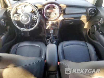 Zdjęcie 8 z 12 samochodu: 2016 MINI COOPER VIN:WMWXU1C56G2E16746 - miniatura
