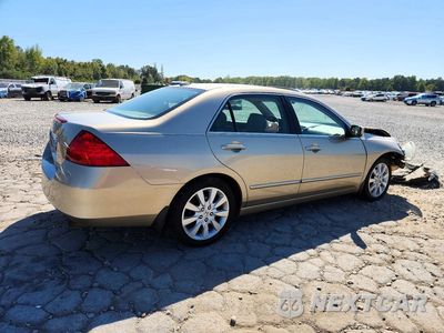 Trzecie zdjęcie samochodu z tyłu: 2007 HONDA ACCORD EX VIN:1HGCM66597A016825 - miniatura