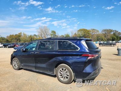Drugie zdjęcie samochodu z przodu: 2021 TOYOTA SIENNA XLE VIN:5TDJRKECXMS048925 - miniatura