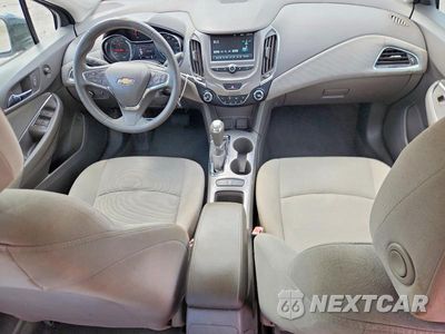 Zdjęcie 8 z 12 samochodu: 2018 CHEVROLET CRUZE LT VIN:1G1BE5SM8J7201038 - miniatura