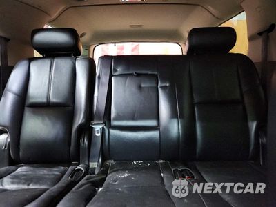 Zdjęcie 10 z 13 samochodu: 2008 CHEVROLET SUBURBAN K1500 LS VIN:1GNFK16338J119377 - miniatura