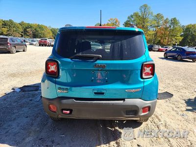 Zdjęcie 6 z 13 samochodu: 2020 JEEP RENEGADE TRAILHAWK VIN:ZACNJBC18LPL90568 - miniatura