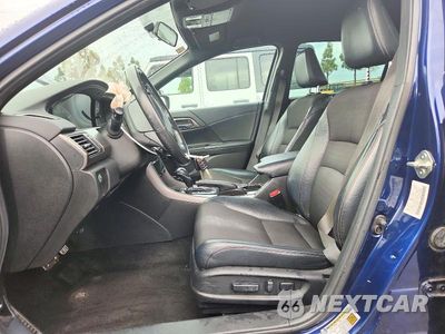 Zdjęcie 7 z 12 samochodu: 2016 HONDA ACCORD SPORT VIN:1HGCR2F57GA037201 - miniatura