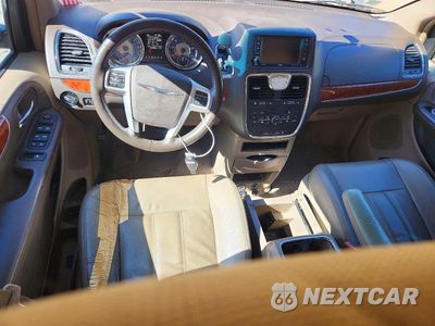 Zdjęcie 8 z 13 samochodu: 2015 CHRYSLER TOWN & COUNTRY TOURING VIN:2C4RC1BG8FR574441 - miniatura
