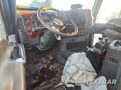 Zdjęcie 8 z 13 samochodu: 2014 MACK GU800 TRUCK CAB AND CHASSIS VIN:1M2AX16CXEM025796 - miniatura