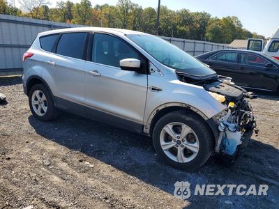 Czwarte zdjęcie samochodu z boku: 2015 FORD ESCAPE SE VIN:1FMCU9G98FUA72619 - miniatura