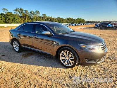 Czwarte zdjęcie samochodu z boku: 2018 FORD TAURUS LIMITED VIN:1FAHP2F88JG101549 - miniatura