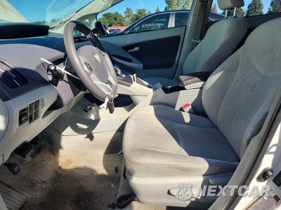 Zdjęcie 7 z 12 samochodu: 2010 TOYOTA PRIUS II VIN:JTDKN3DU0A5202205 - miniatura