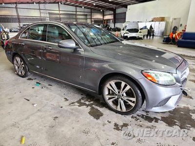 Czwarte zdjęcie samochodu z boku: 2019 MERCEDES-BENZ C 300 VIN:WDDWF8DB6KR514572 - miniatura