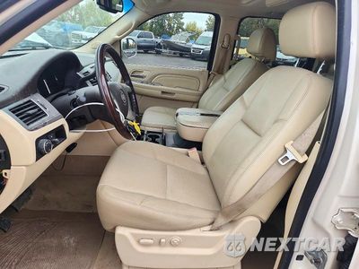 Zdjęcie 7 z 13 samochodu: 2007 CADILLAC ESCALADE EXT VIN:3GYFK62827G131540 - miniatura
