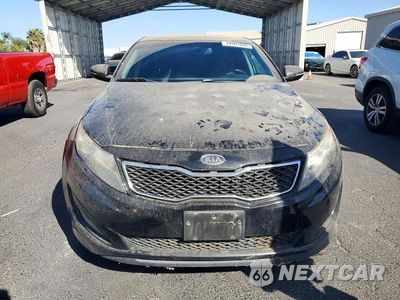 Piąte zdjęcie samochodu w środku: 2012 KIA OPTIMA SX VIN:5XXGR4A67CG057376 - miniatura