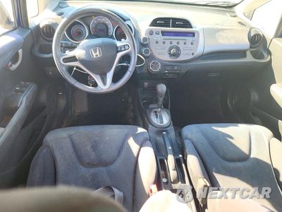 Zdjęcie 8 z 13 samochodu: 2011 HONDA FIT SPORT VIN:JHMGE8H56BC019621 - miniatura