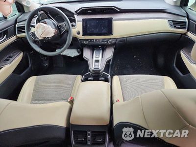 Zdjęcie 8 z 12 samochodu: 2018 HONDA CLARITY VIN:JHMZC5F19JC021293 - miniatura