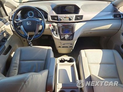 Zdjęcie 8 z 13 samochodu: 2017 HONDA ODYSSEY EXL VIN:5FNRL5H69HB011015 - miniatura