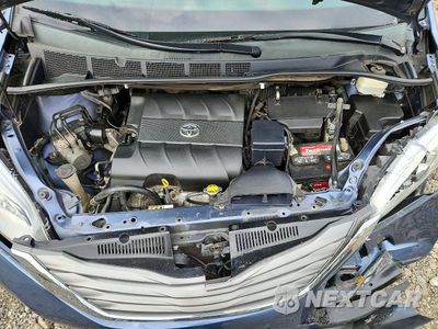 Zdjęcie 12 z 13 samochodu: 2013 TOYOTA SIENNA XLE 8-PASSENGER VIN:5TDYK3DC0DS335832 - miniatura