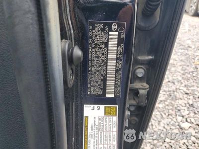 Zdjęcie 12 z 12 samochodu: 2016 TOYOTA PRIUS FOUR VIN:JTDKARFU1G3023266 - miniatura