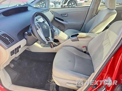 Zdjęcie 7 z 12 samochodu: 2014 TOYOTA PRIUS TWO VIN:JTDKN3DUXE1778204 - miniatura