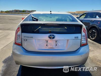 Zdjęcie 6 z 12 samochodu: 2013 TOYOTA PRIUS TWO VIN:JTDKN3DU4D5660415 - miniatura