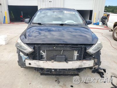Piąte zdjęcie samochodu w środku: 2020 HYUNDAI IONIQ SE VIN:KMHC75LJXLU060726 - miniatura