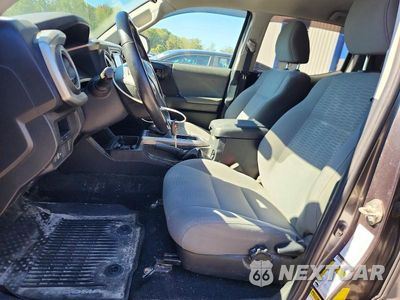 Zdjęcie 7 z 13 samochodu: 2017 TOYOTA TACOMA SR5 V6 VIN:3TMDZ5BN7HM029579 - miniatura