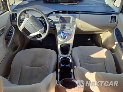 Zdjęcie 8 z 12 samochodu: 2012 TOYOTA PRIUS TWO VIN:JTDKN3DU5C5495120 - miniatura
