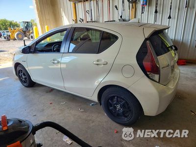 Drugie zdjęcie samochodu z przodu: 2016 TOYOTA PRIUS C TWO VIN:JTDKDTB35G1131290 - miniatura