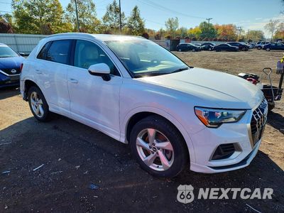Czwarte zdjęcie samochodu z boku: 2022 AUDI Q3 PREMIUM 40 VIN:WA1AUCF3XN1002717 - miniatura