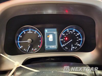 Zdjęcie 9 z 13 samochodu: 2017 TOYOTA RAV4 XLE VIN:JTMRFREV5HJ165112 - miniatura