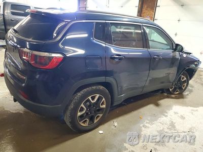 Trzecie zdjęcie samochodu z tyłu: 2018 JEEP COMPASS TRAILHAWK VIN:3C4NJDDB1JT192345 - miniatura
