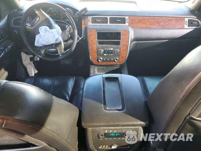 Zdjęcie 8 z 14 samochodu: 2012 CHEVROLET TAHOE C1500 LT VIN:1GNSCBE08CR228145 - miniatura