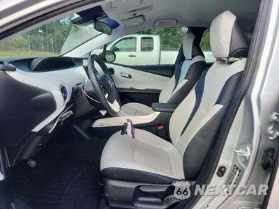 Zdjęcie 7 z 12 samochodu: 2018 TOYOTA PRIUS THREE TOURING VIN:JTDKARFU2J3548635 - miniatura