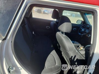 Zdjęcie 10 z 12 samochodu: 2019 KIA SOUL + VIN:KNDJP3A5XK7684299 - miniatura