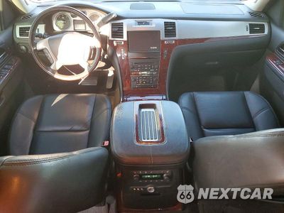 Zdjęcie 8 z 13 samochodu: 2013 CADILLAC ESCALADE ESV PREMIUM VIN:1GYS4JEF2DR118272 - miniatura