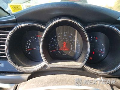 Zdjęcie 9 z 12 samochodu: 2011 KIA OPTIMA LX VIN:KNAGM4A76B5157900 - miniatura