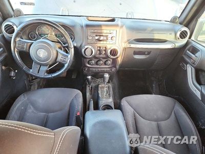 Zdjęcie 8 z 13 samochodu: 2014 JEEP WRANGLER UNLIMITED RUBICON VIN:1C4BJWFG8EL274937 - miniatura