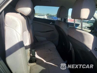 Zdjęcie 11 z 13 samochodu: 2019 HYUNDAI TUCSON SE VIN:KM8J2CA43KU846955 - miniatura