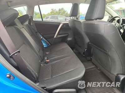 Zdjęcie 11 z 14 samochodu: 2018 TOYOTA RAV4 LE VIN:JTMBFREV2JJ183171 - miniatura