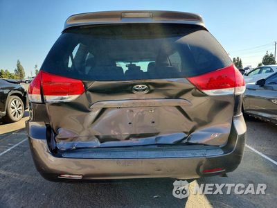Zdjęcie 6 z 13 samochodu: 2011 TOYOTA SIENNA LE VIN:5TDKK3DC1BS032965 - miniatura